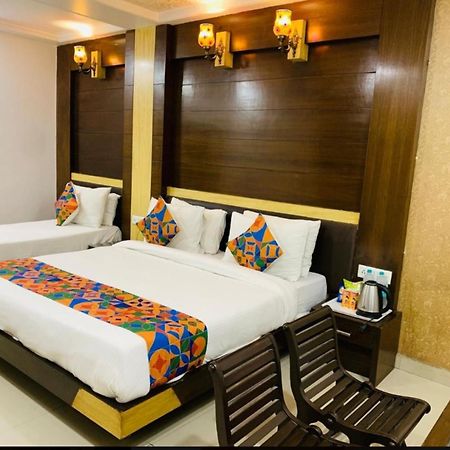 Capital O 6408 Hotel Delhi Heart Nowe Delhi Zewnętrze zdjęcie