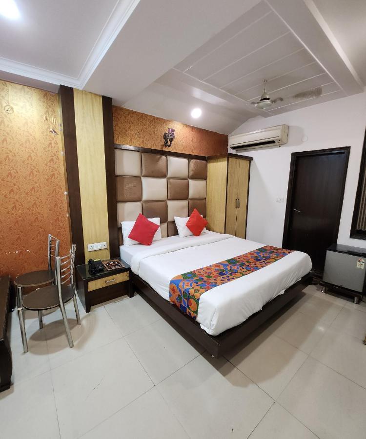 Capital O 6408 Hotel Delhi Heart Nowe Delhi Zewnętrze zdjęcie