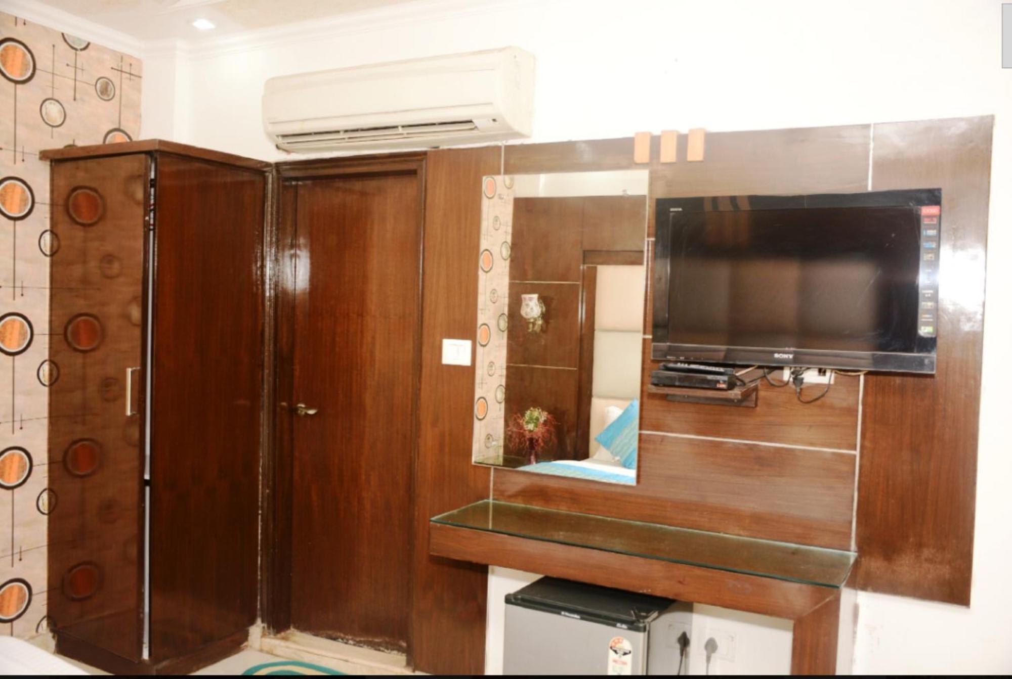 Capital O 6408 Hotel Delhi Heart Nowe Delhi Zewnętrze zdjęcie