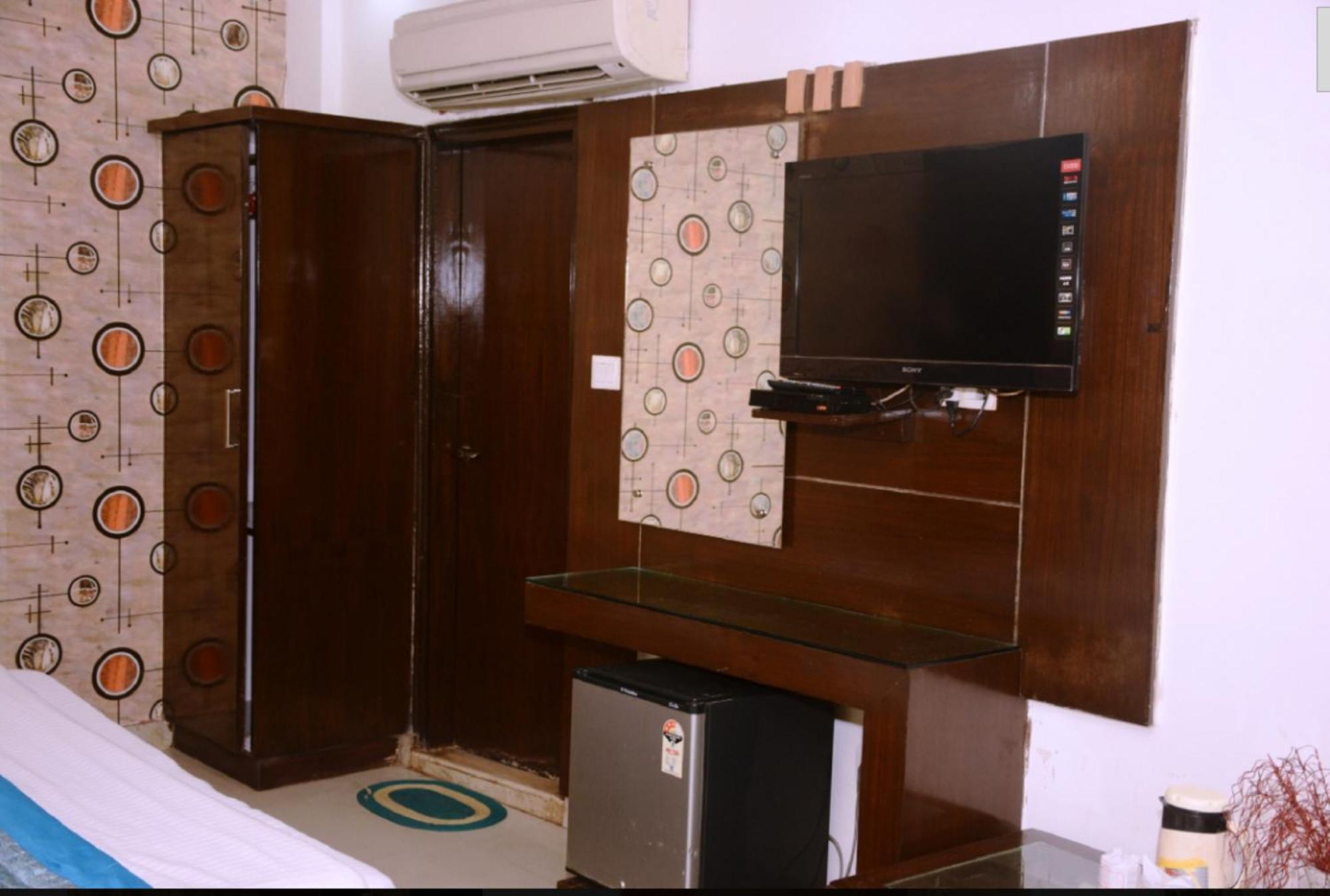 Capital O 6408 Hotel Delhi Heart Nowe Delhi Zewnętrze zdjęcie
