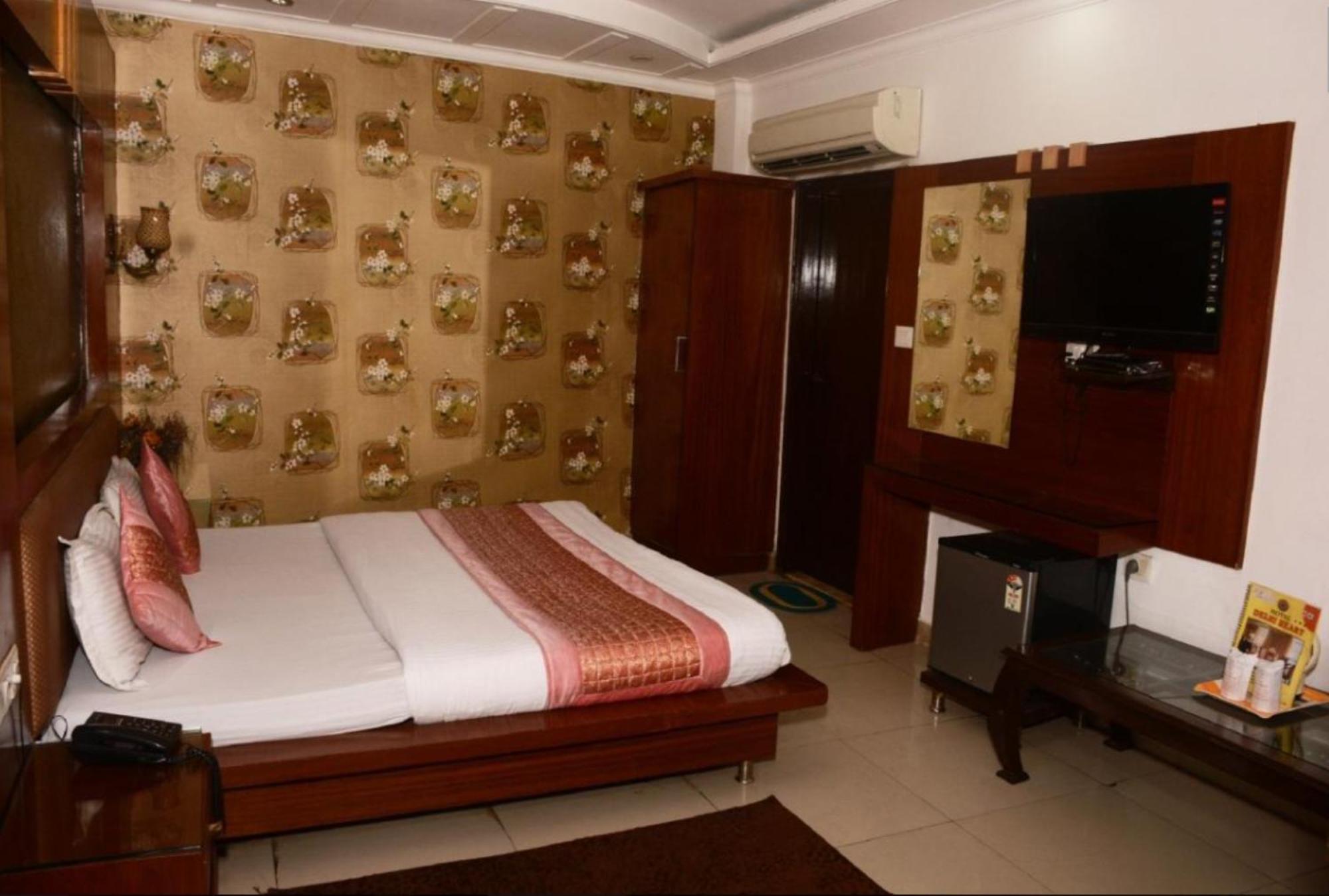Capital O 6408 Hotel Delhi Heart Nowe Delhi Zewnętrze zdjęcie