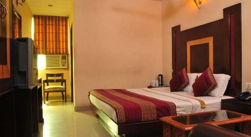Capital O 6408 Hotel Delhi Heart Nowe Delhi Zewnętrze zdjęcie